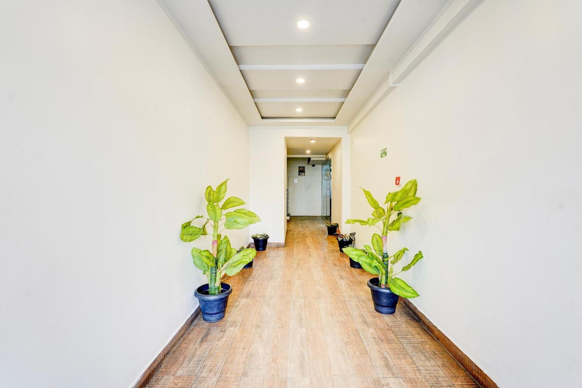 Hotel Super Townhouse Tirupati Exteriér fotografie